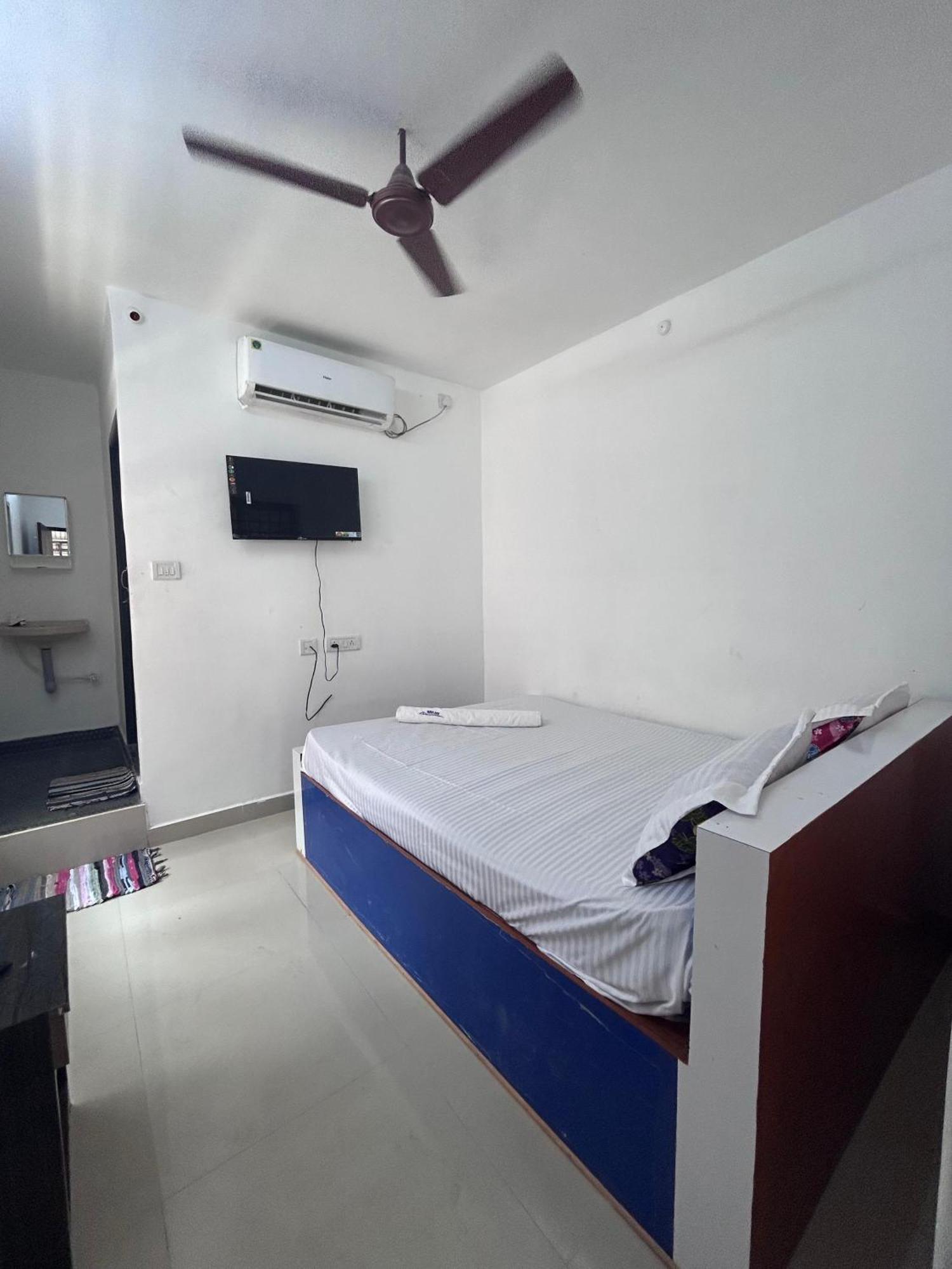 Gsd Inn Guest House Пондичерри Экстерьер фото