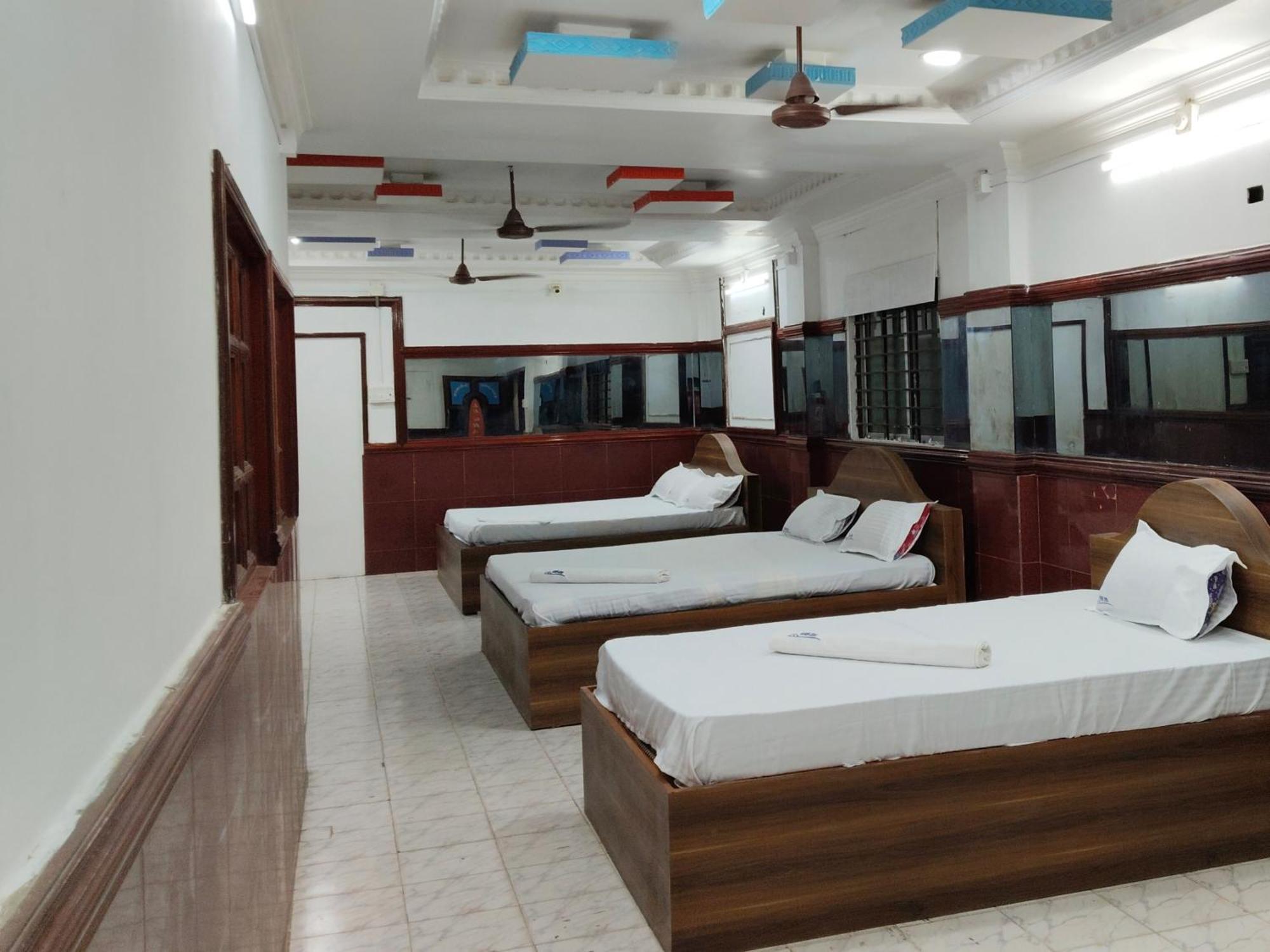 Gsd Inn Guest House Пондичерри Номер фото